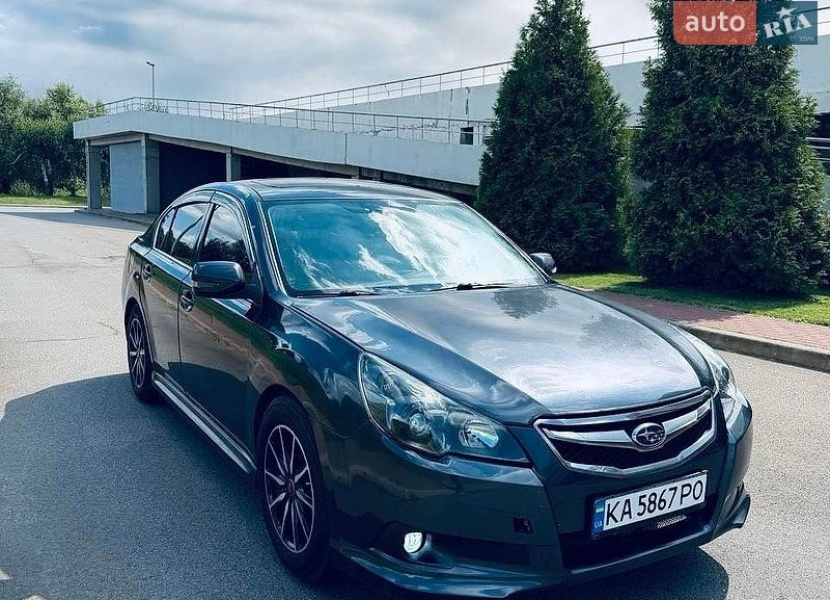 Subaru Legacy, 2010